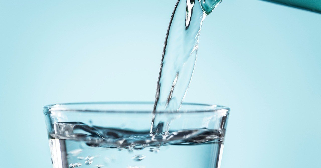 このコップ一杯の水には ニュートンの脳細胞を作っていた原子が4000個も含まれているんだぞ さとなお 佐藤尚之 Note