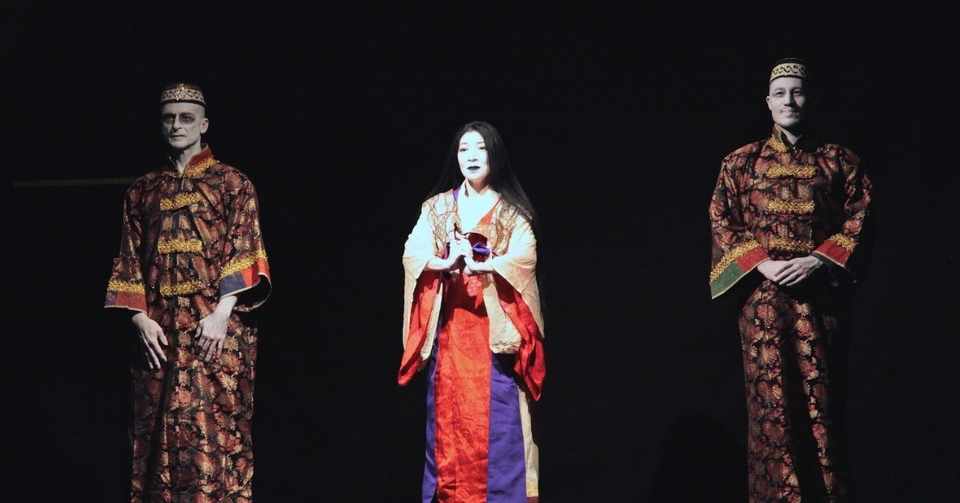 カーテンコールは浪漫で溢れている 有科珠々 Note