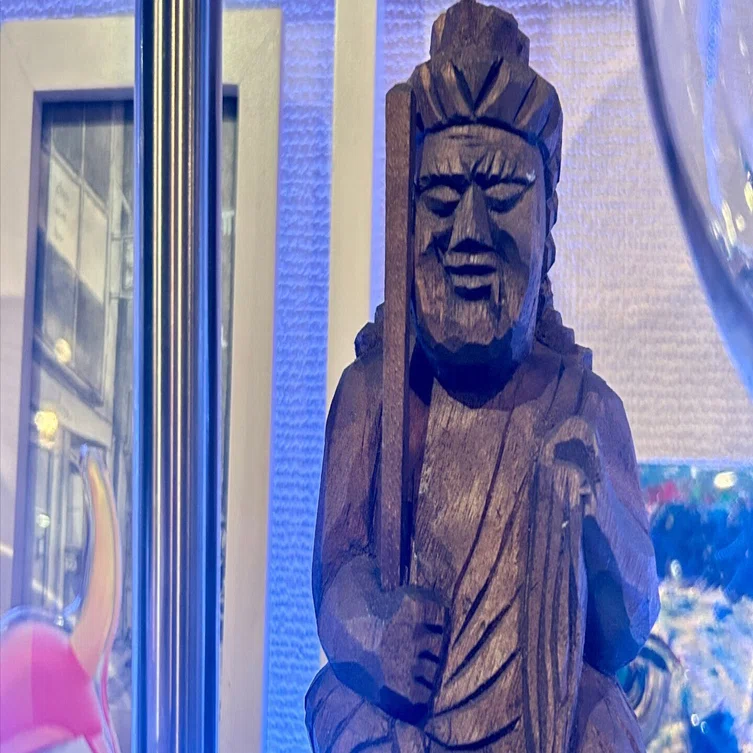 円空彫りの作家、三秀さんのブログに紹介していただきました。｜♭のぶ