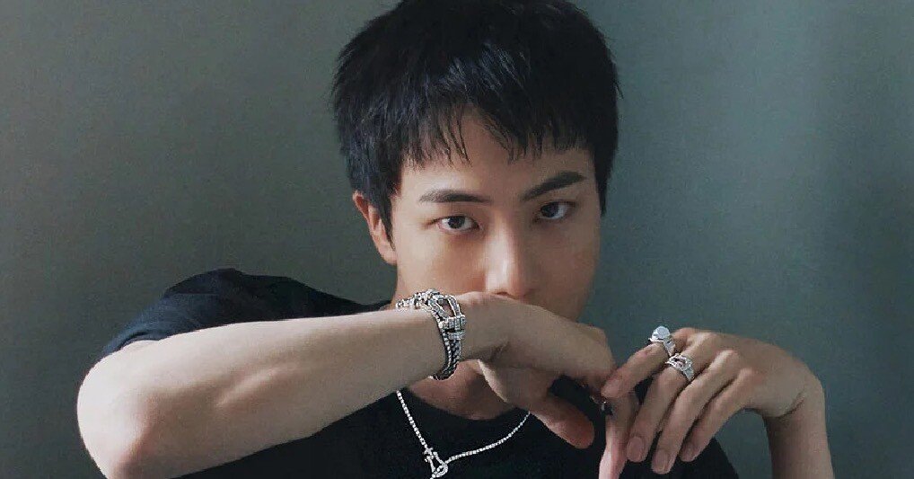 BTS Jin : 極強火オンマジンペン、怒涛の供給の波に溺れ、さらに深く