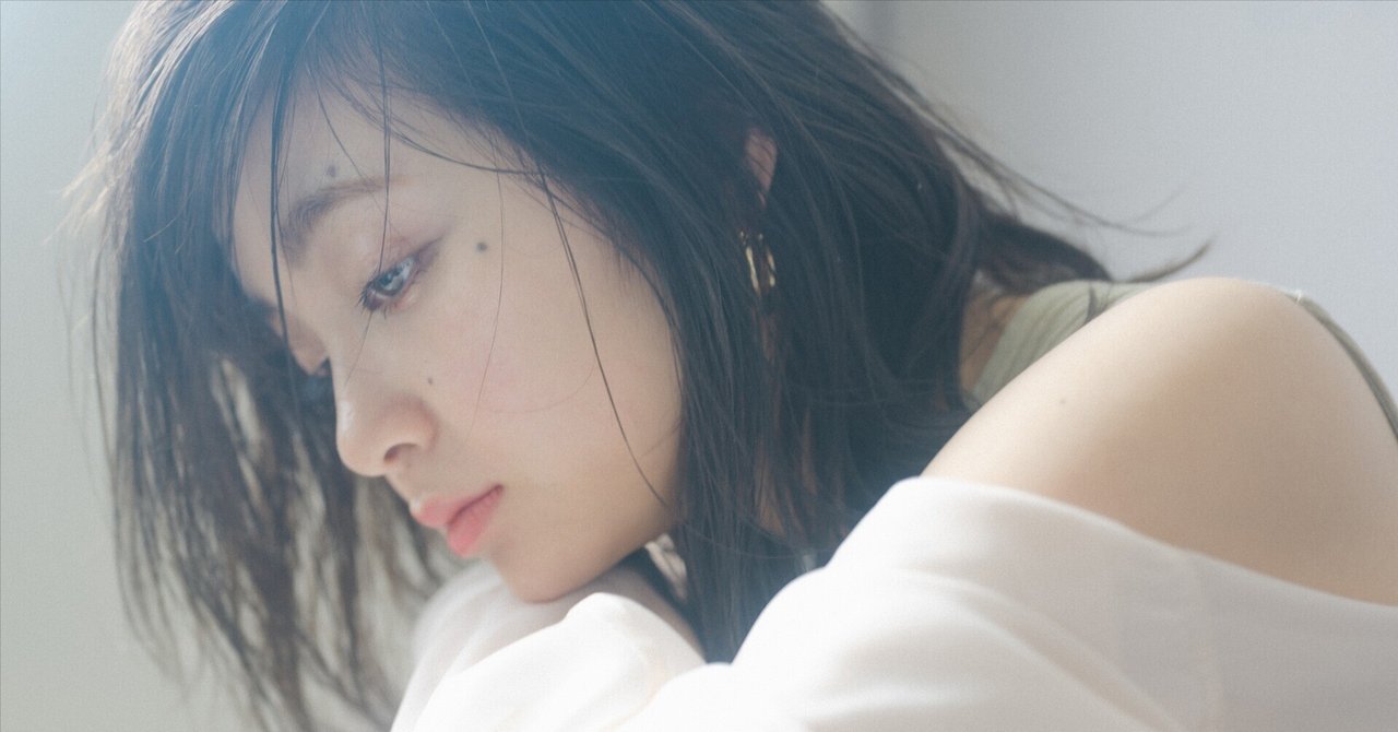 梶原菜穂「雨が降り出した」（2016） えらぶ