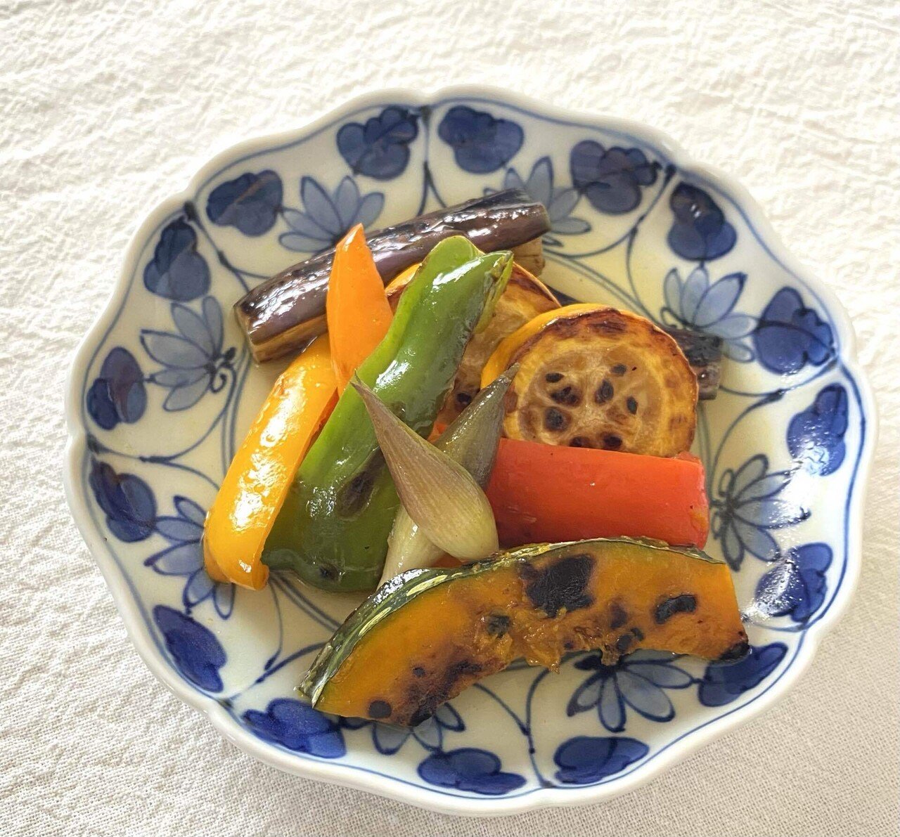 野焼き 楽天市場】【ふるさと納税】【波佐見焼】便利な蓋つき容器 4個セット