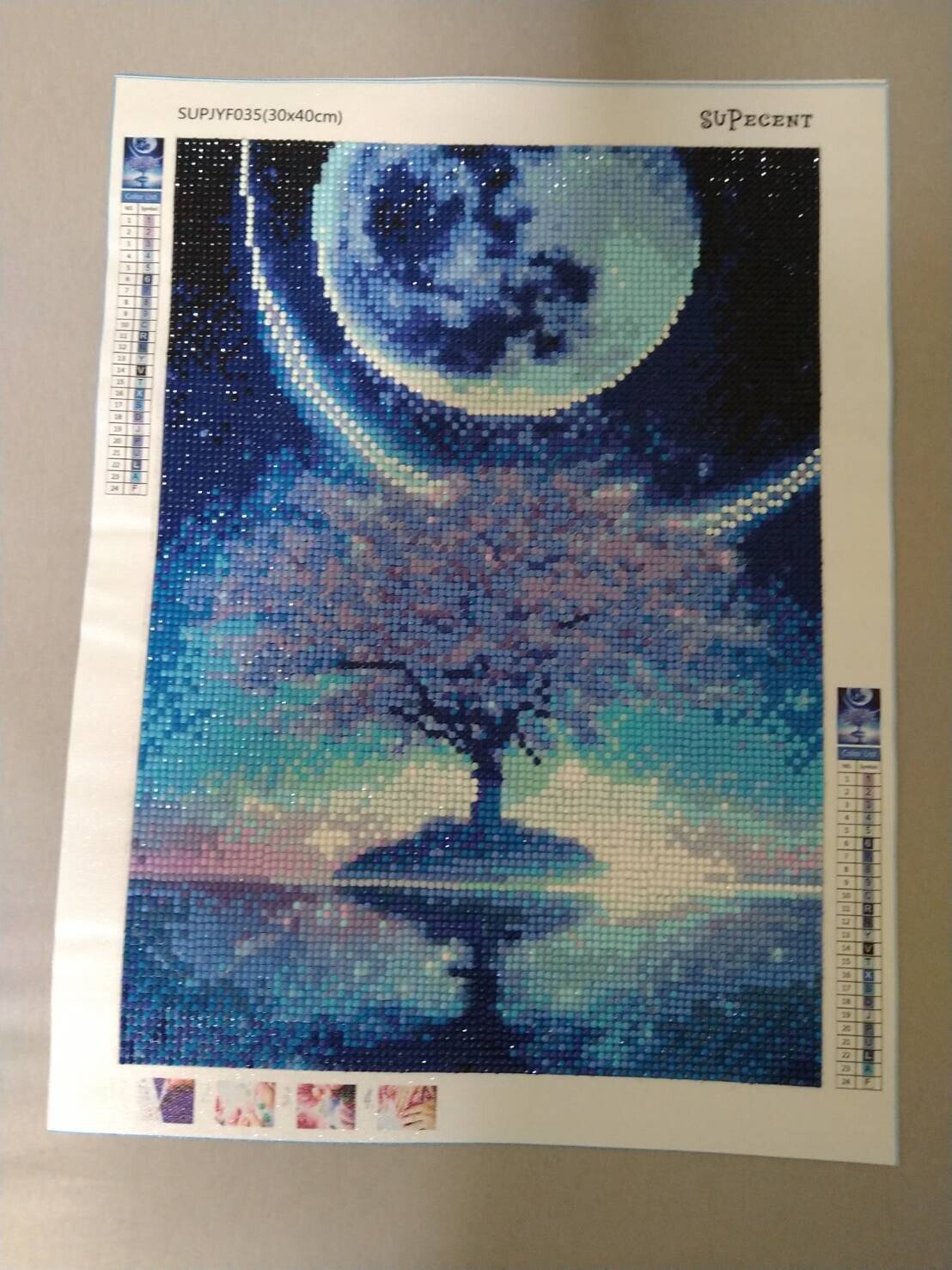 昨日、ダイヤモンドアート完成しました！ 初めてだったので