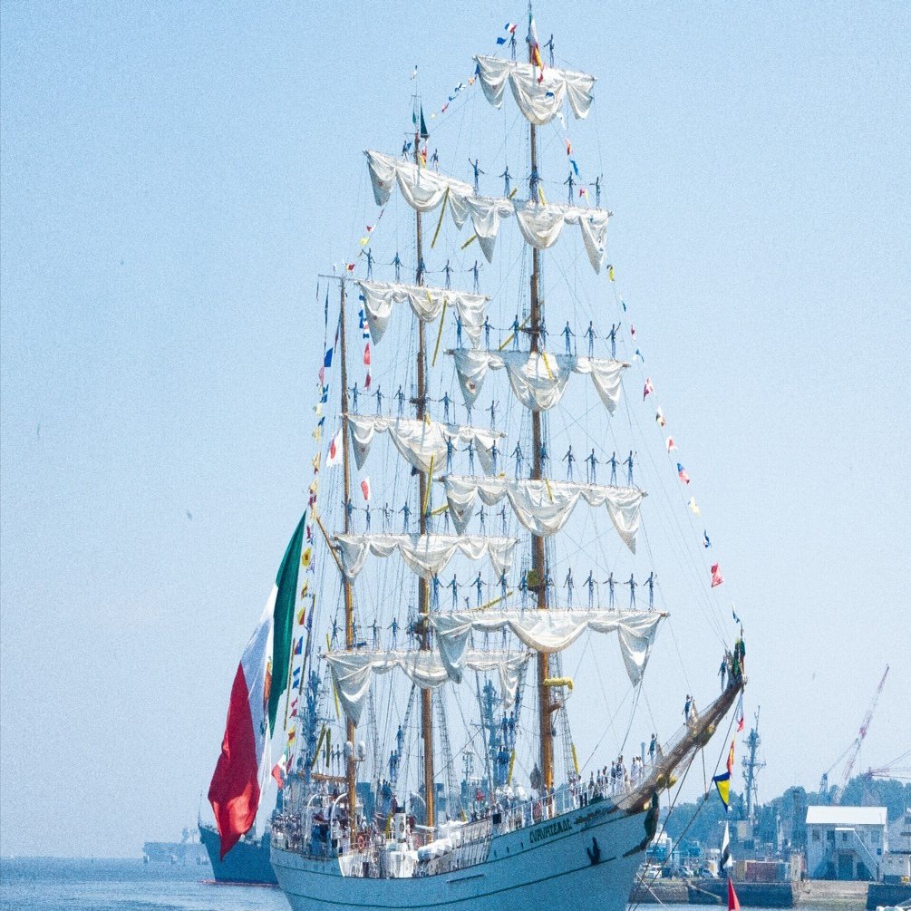 メキシコ海軍練習帆船クアウテモック号が日墨友好415周年を記念し寄港