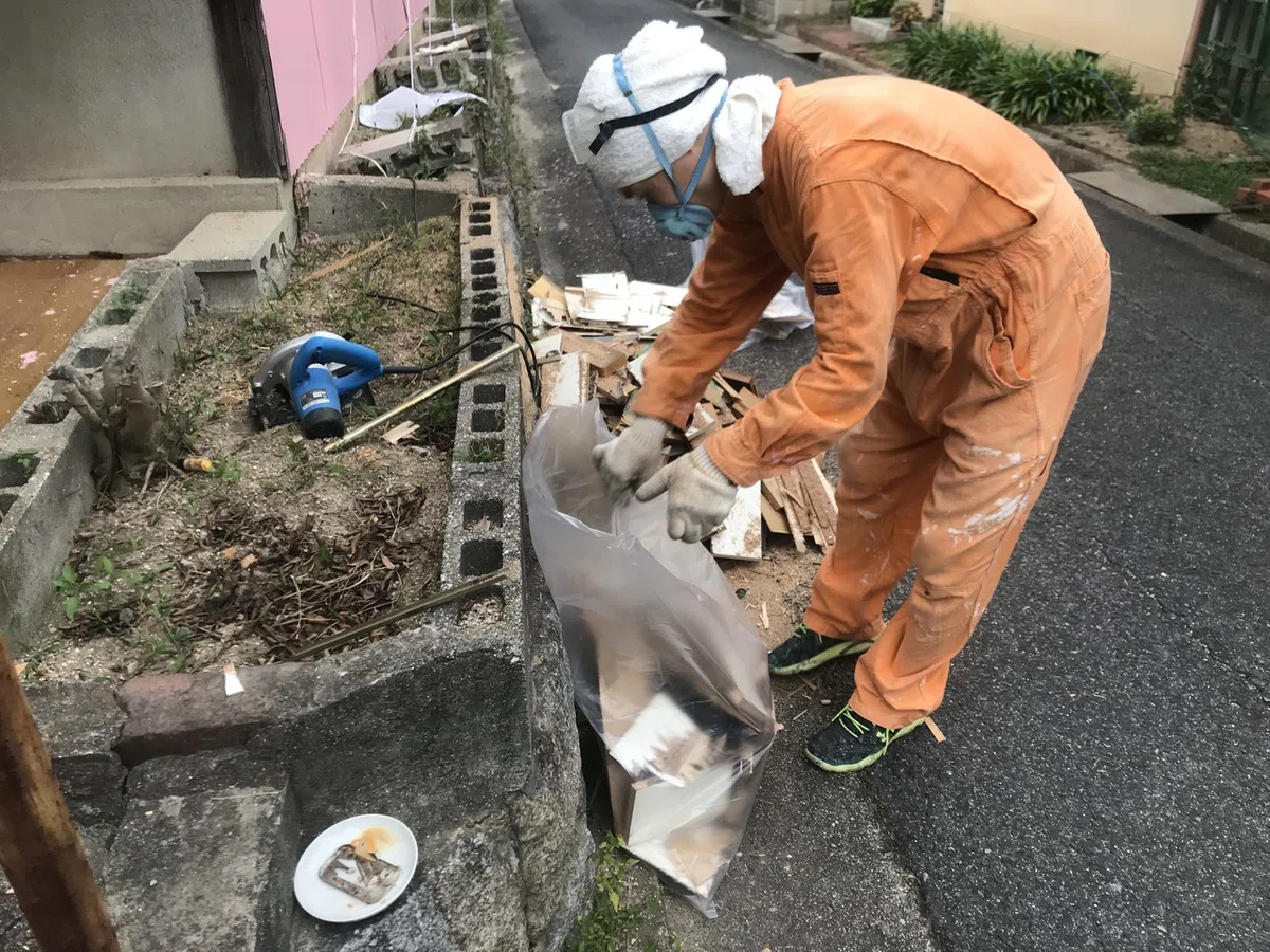 ゴミ入れ