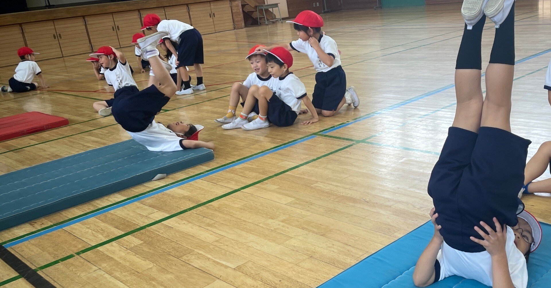小学校 体育 DVD 1 マット運動 1年生 体育 マット運動｜泉大津市立楠小学校