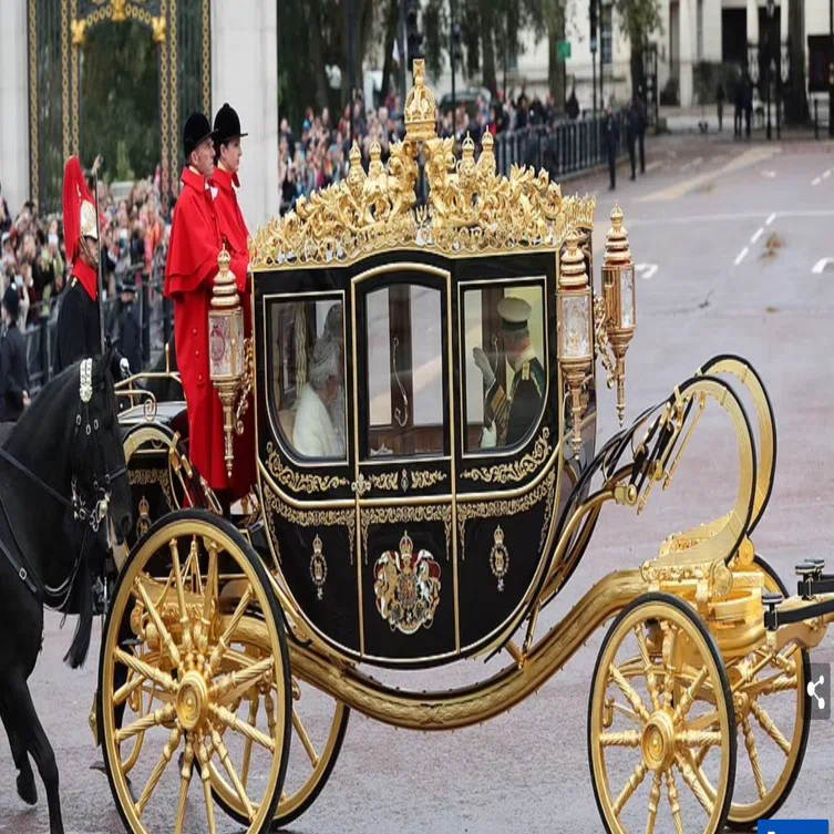 空調万全という英王室のクローズド型最新馬車のが安全だったんじゃ 