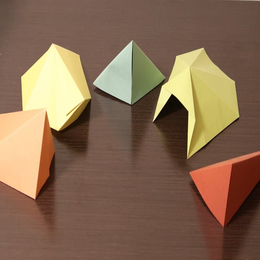 キャンプ道具 『折り紙タープシミュレータ』 ～家の中でも楽しめます