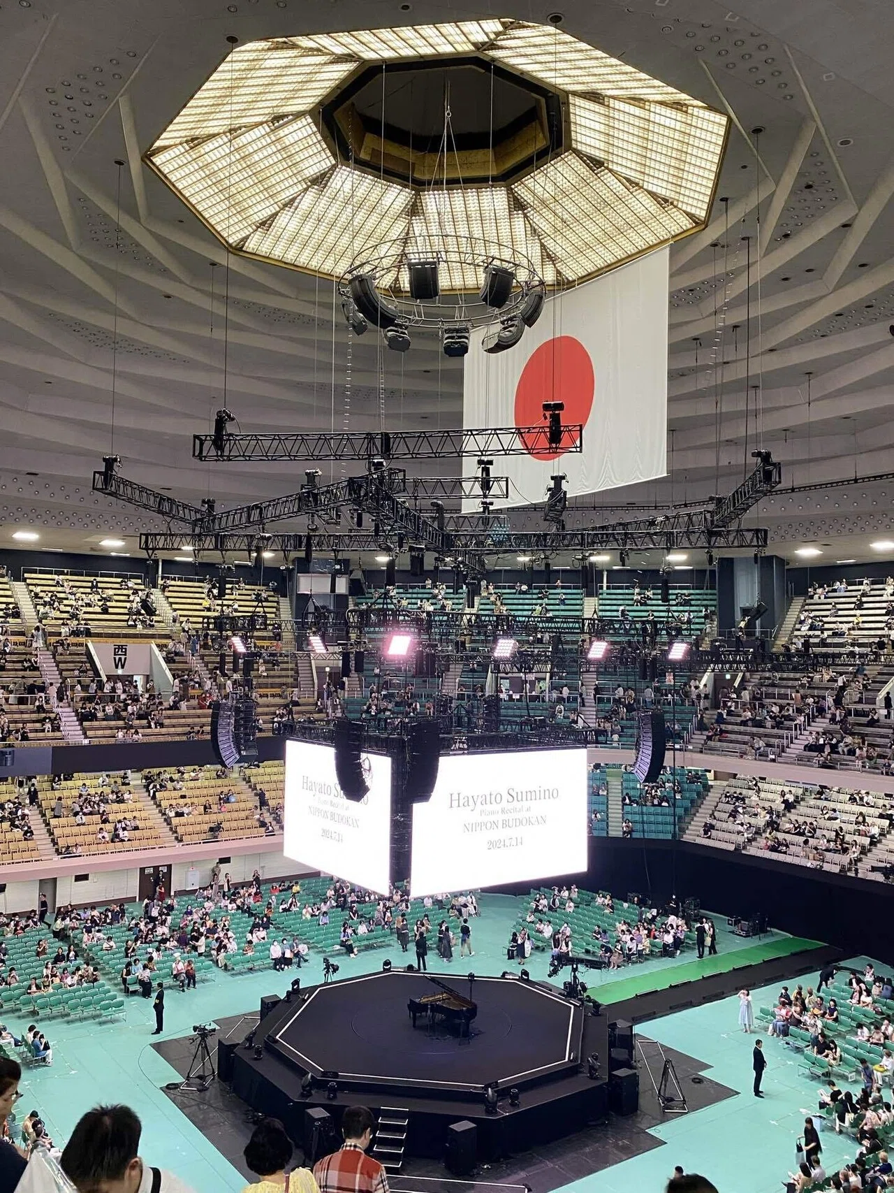 角野隼斗さんの武道館 ピアノリサイタル🎹｜ゴロじろう