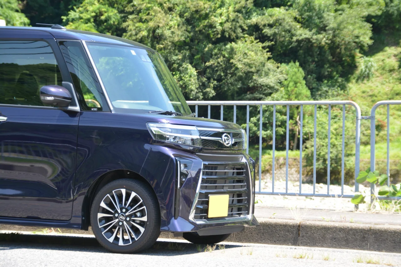 再レビュー】骨太な走りでさらに夢の広がる車に ダイハツ タント 試乗