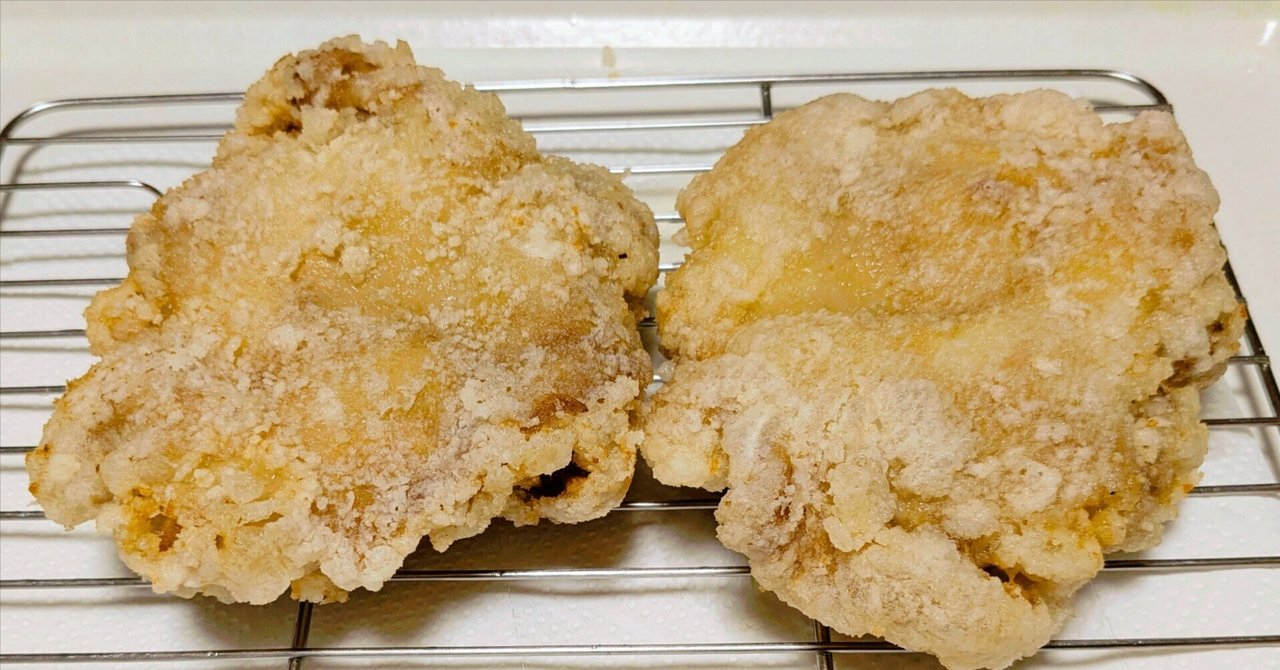 食品サンプル塩唐揚げ20個、レタス2枚