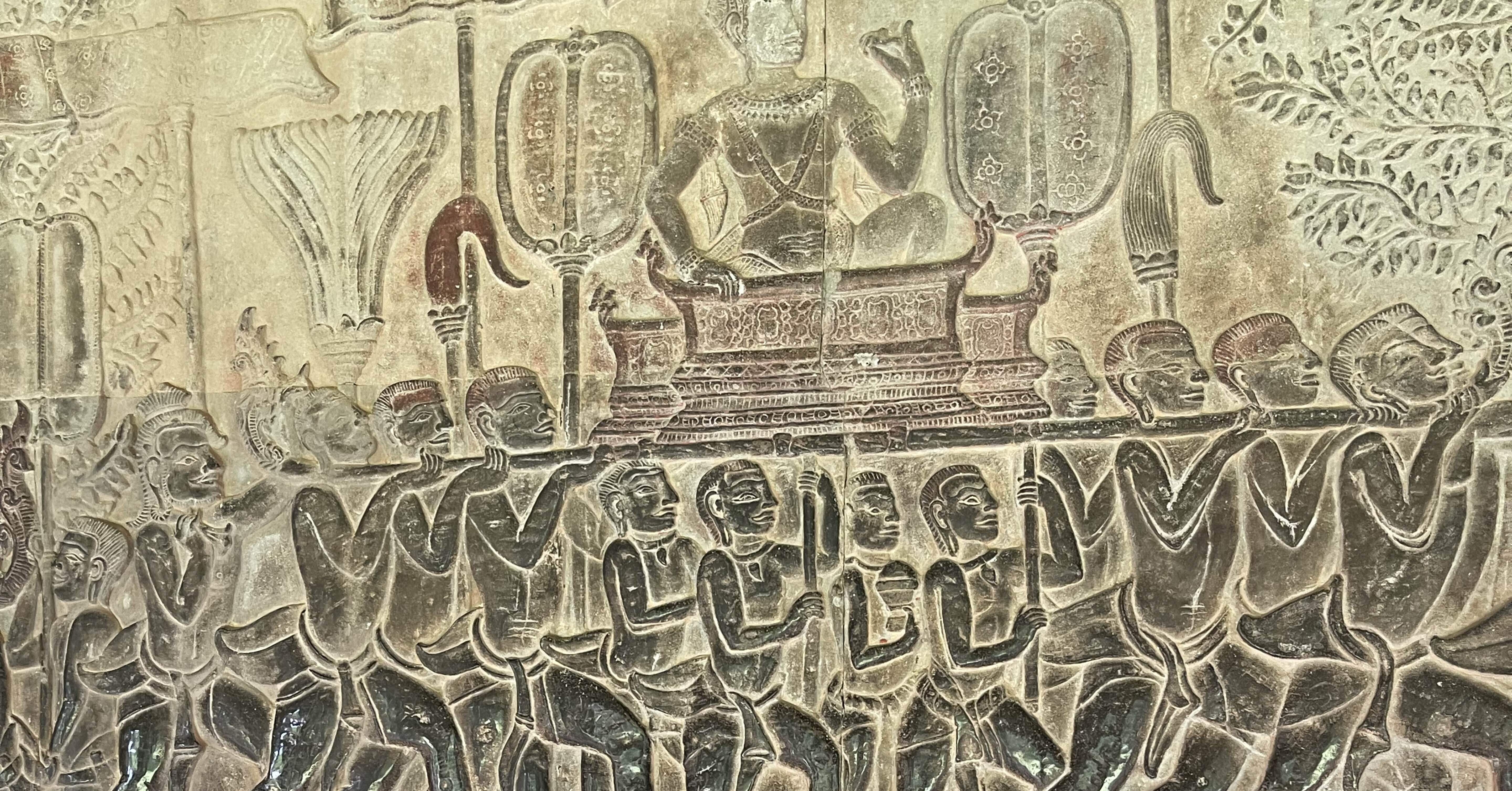 アンコールワットのレリーフの浮き彫りと女神像について