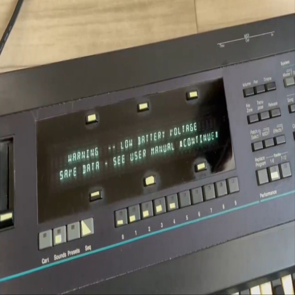 名機修理レポート「ensoniq VFX-SD」を救え!!【其の一】｜t2-PochiPochi