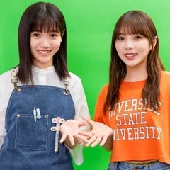 透明感ある瞳と膝を抱えたポーズが愛らしい！イラストレーター・せん