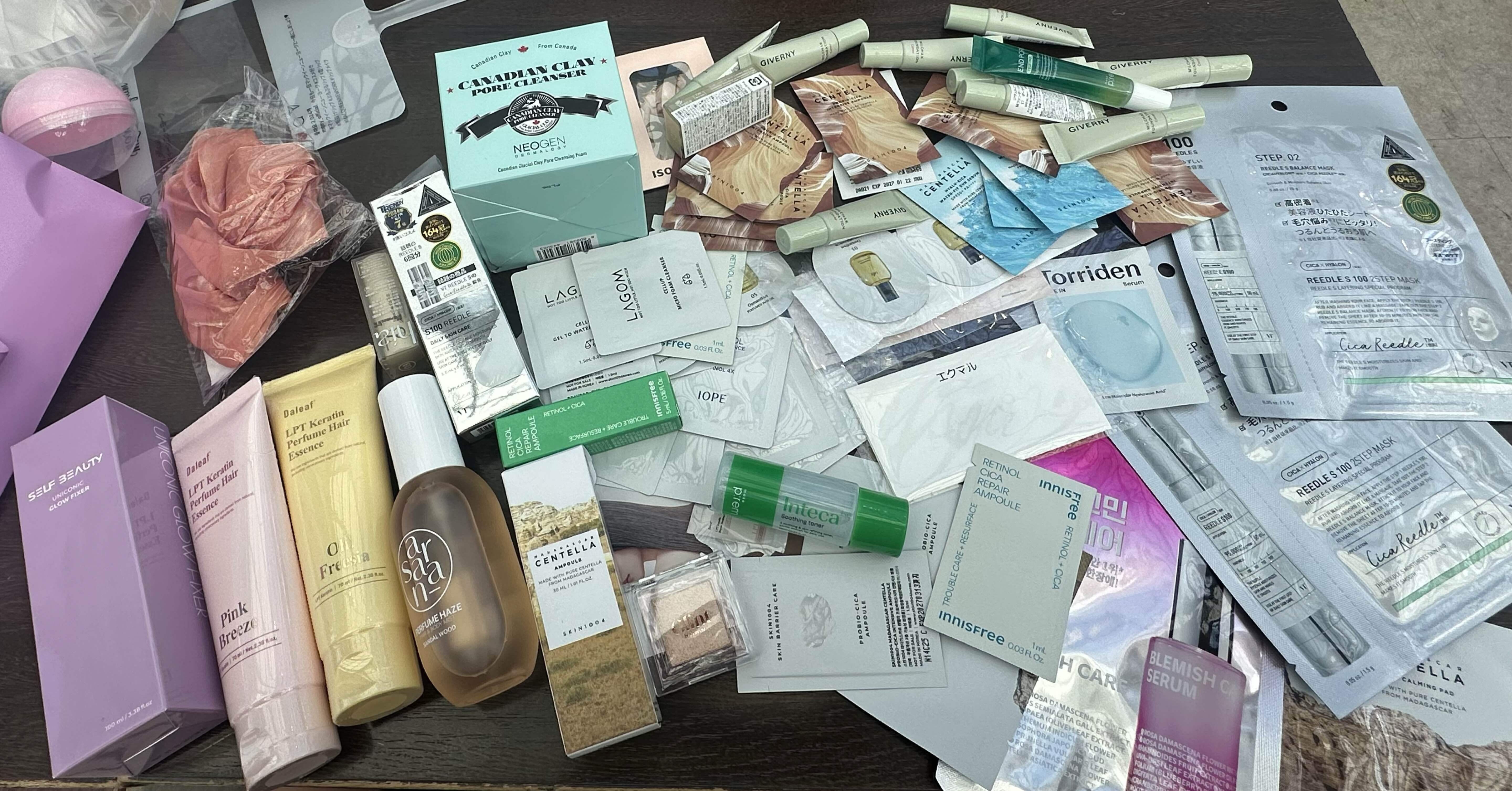 コスメまとめ売りランダム Z世代が選ぶ2024年下半期ベストコスメ』を発表！