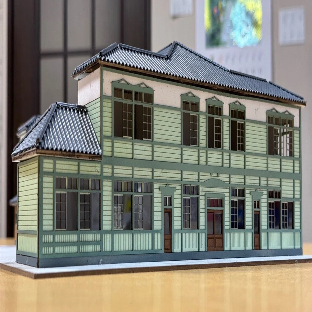 上田蚕種協業組合事務棟の模型を制作中｜Ken3の建築模型日誌