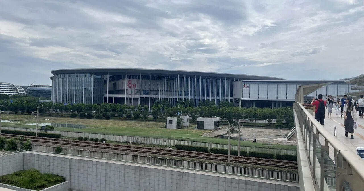 上海BilibiliWorld2024 ダンジョン飯 九井諒子サイン会レポ_国内準備編