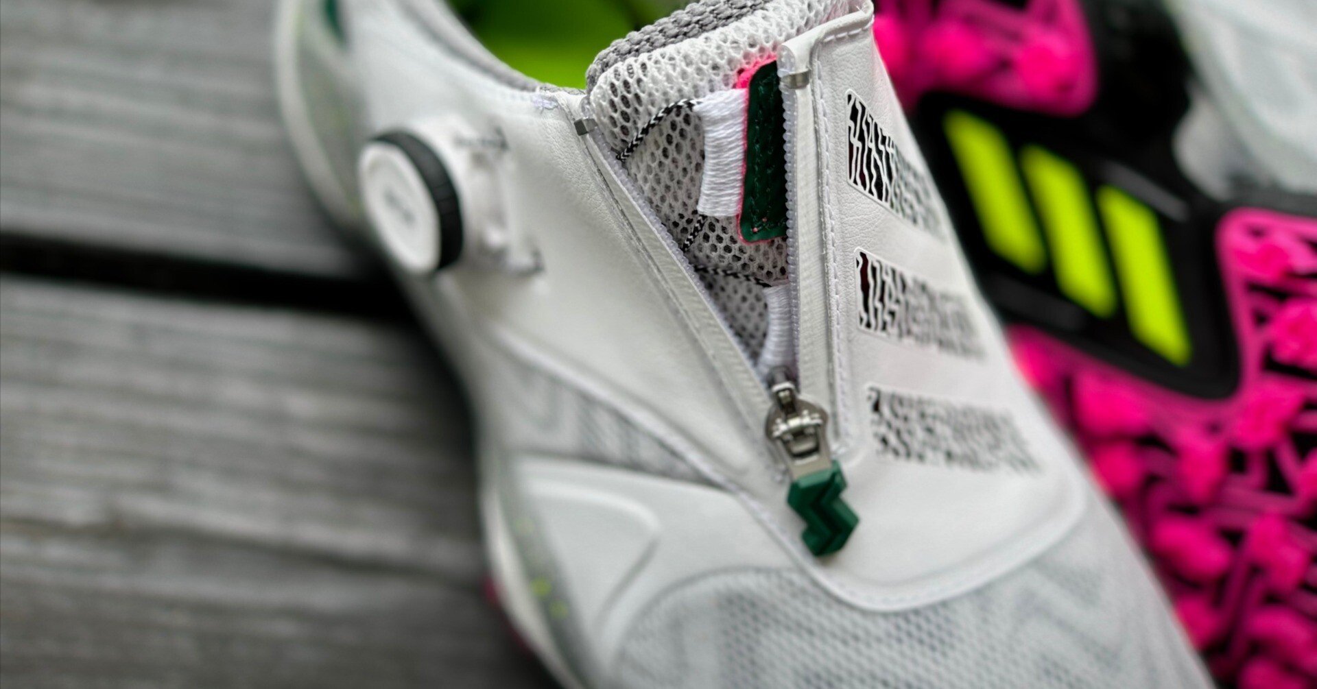 究極のスパイクレス adidasコードカオス25登場｜Motoharu ”T島”Tajima