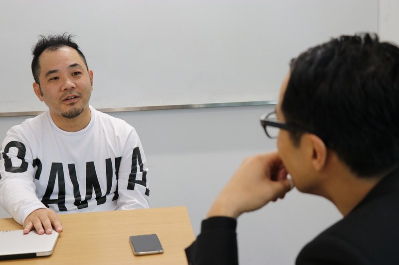 ロッキングオンジャパン 編集長 小栁大輔氏が Thecoo株式会社 代表 平良真人へ切り込む 第三弾 Rockin On Japan Fanimedia