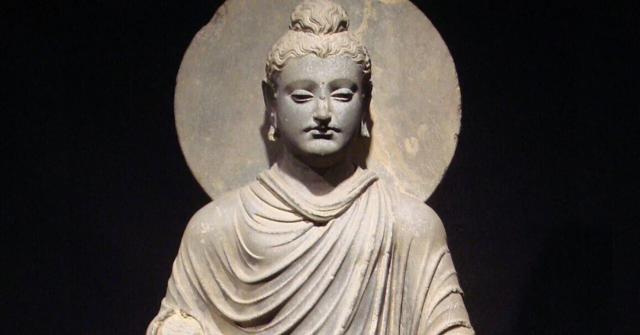 仏像の最初｜Asakaho Luis Ryuta