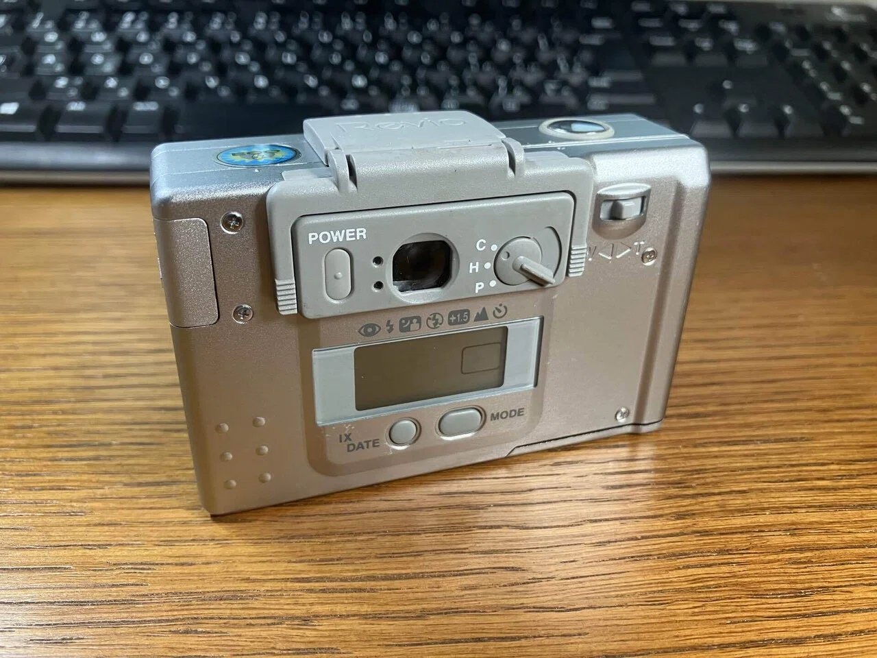 デザインに惹かれて衝動買いしてみたものの Konica RevioⅡ｜ponchan