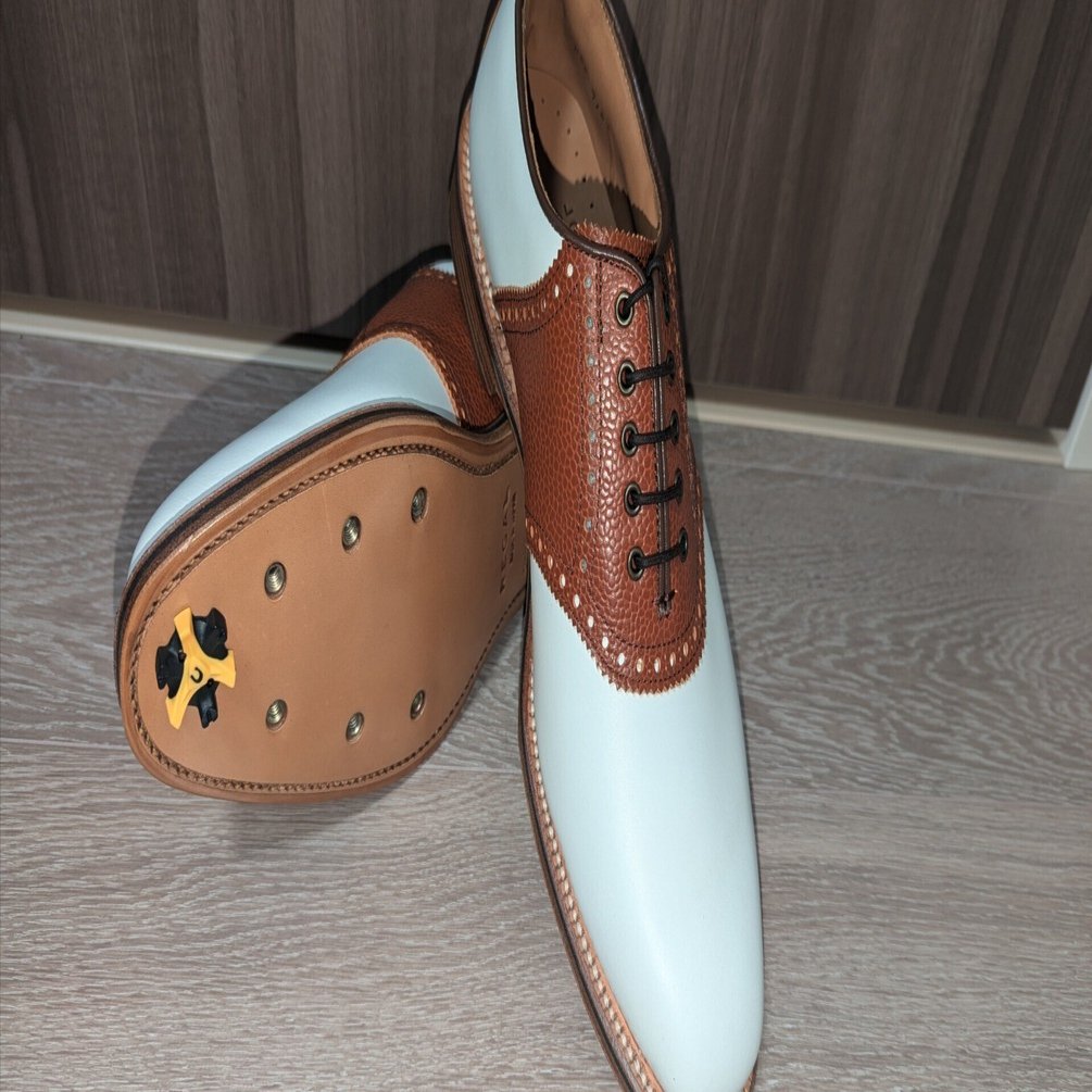 革靴：クラシックすぎるゴルフシューズ｜慈英