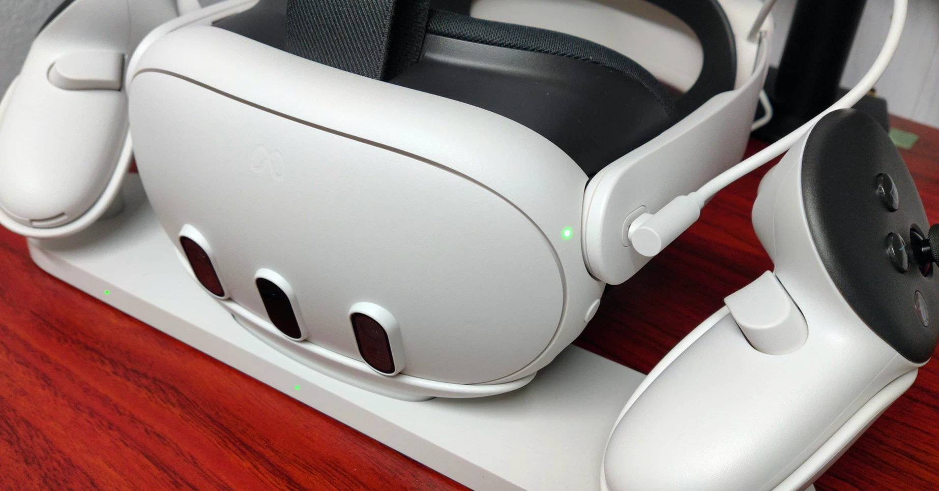 Quest 3/Quest 3S】揃えておきたいアクセサリー5選|なでしこ大和【VR Quest 3/Quest 3S】揃えておきたいアクセサリー5選|なでしこ大和【VR