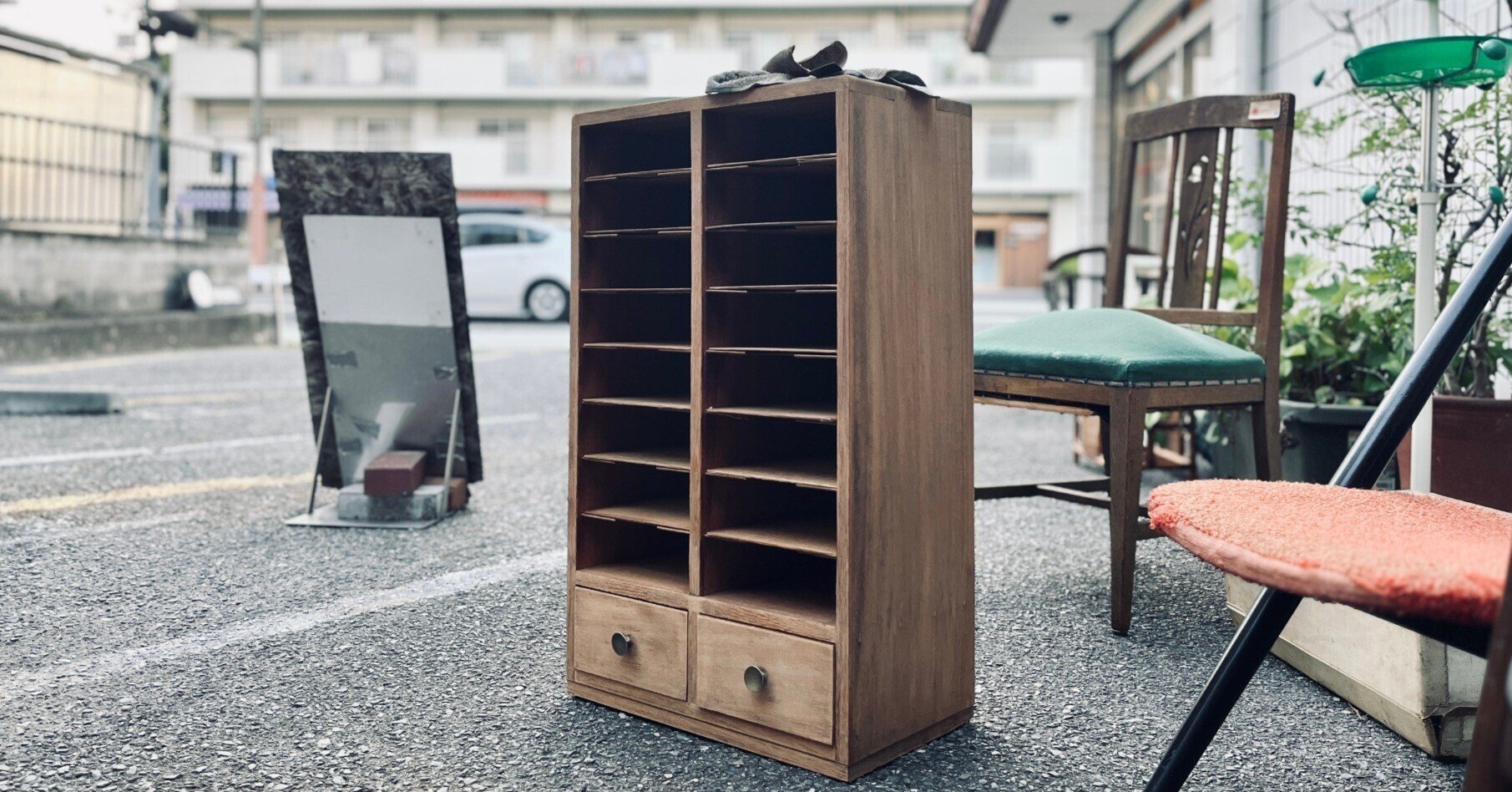 古道具の新しい風、「剥離家具」｜ふみのミナ