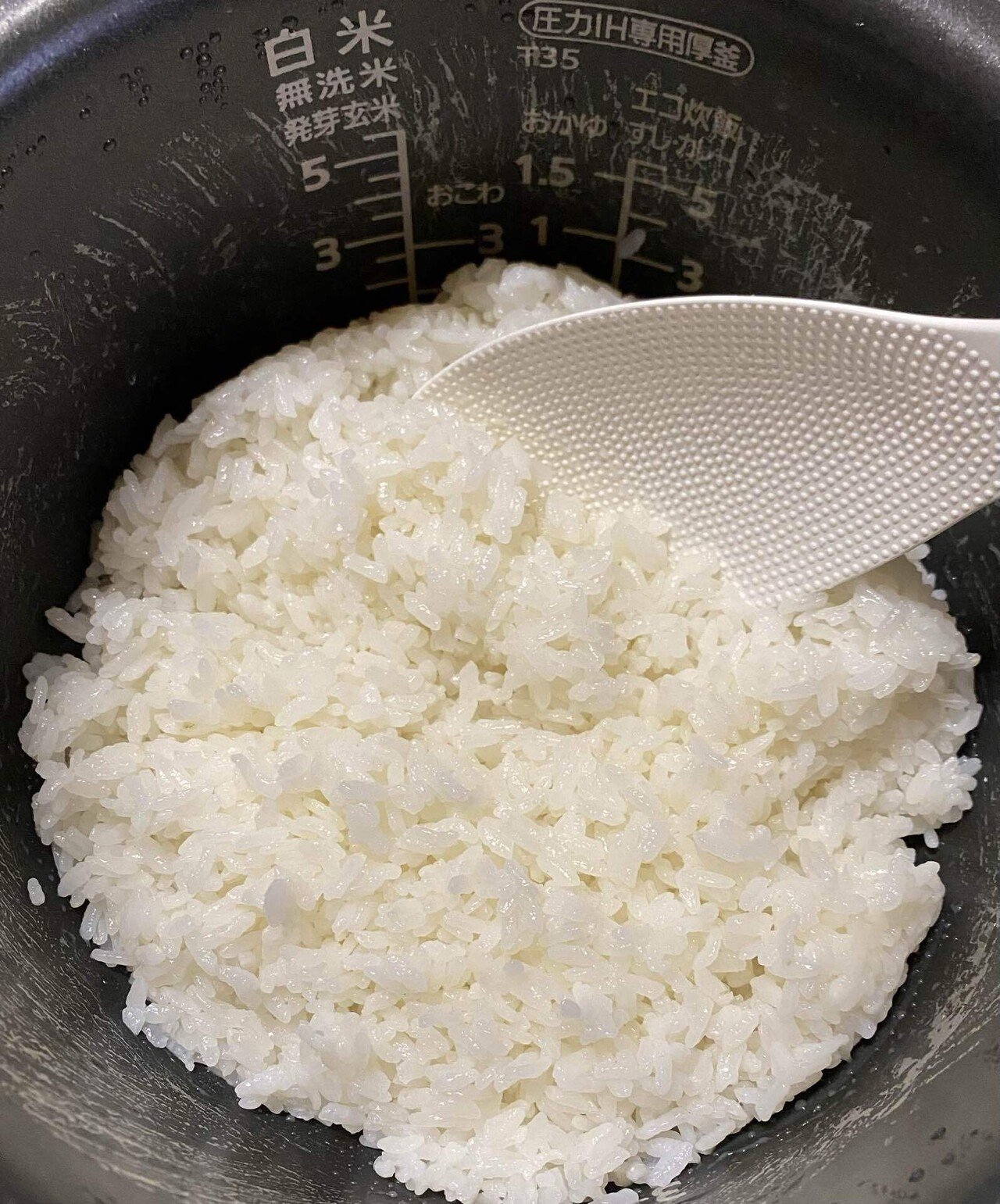 じゃこわかめ梅ご飯】包丁いらずの定番トリオを丸ごと味わう混ぜ