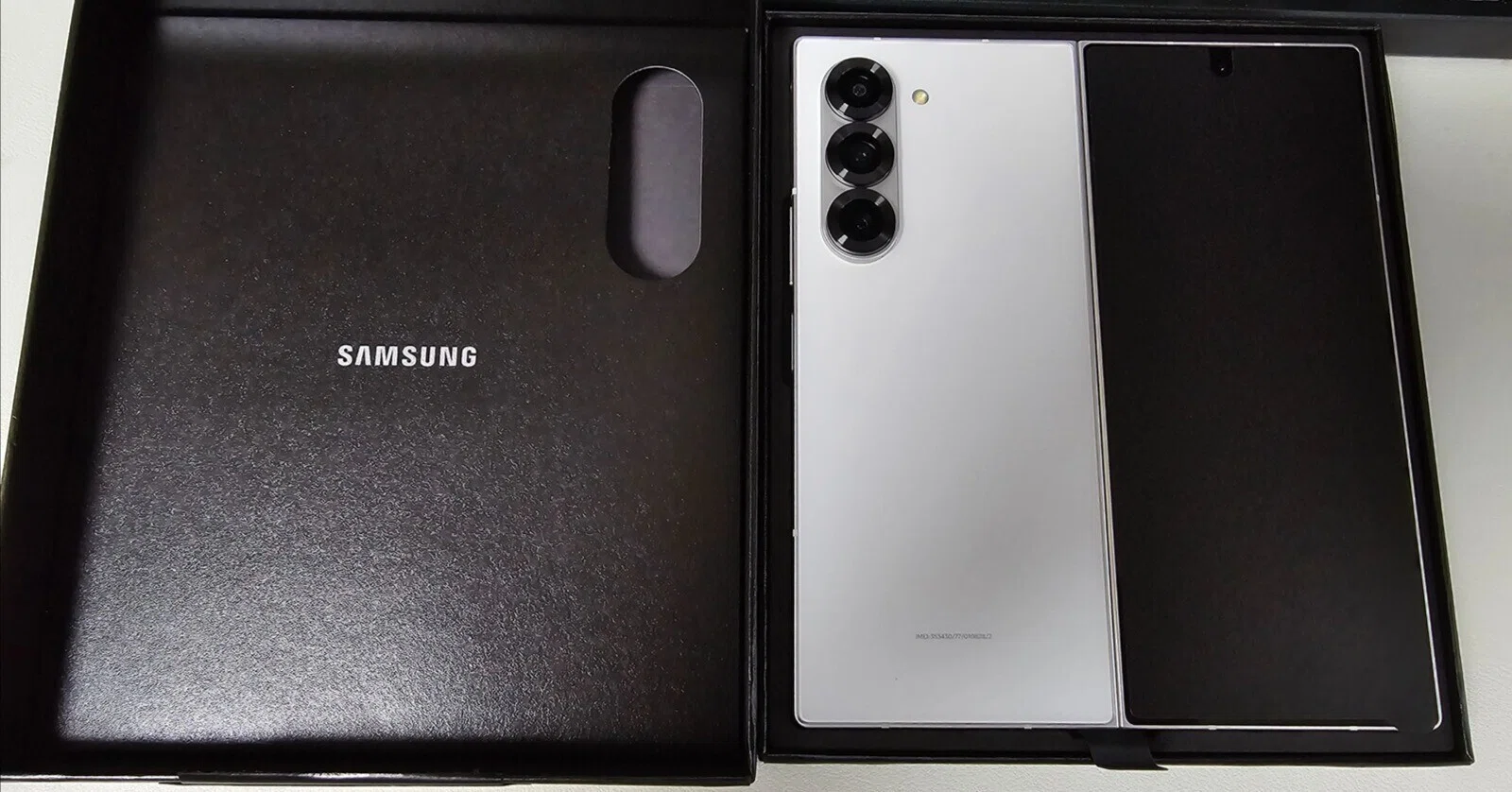 発売日前なのにGalaxy Z Fold6が来た！｜wag