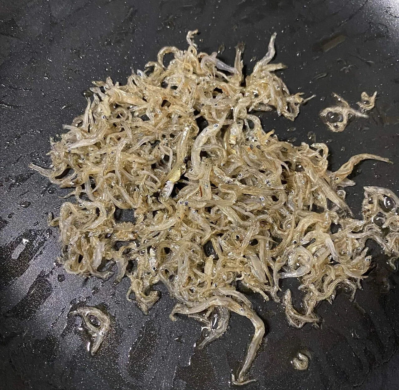 じゃこわかめ梅ご飯】包丁いらずの定番トリオを丸ごと味わう混ぜご飯