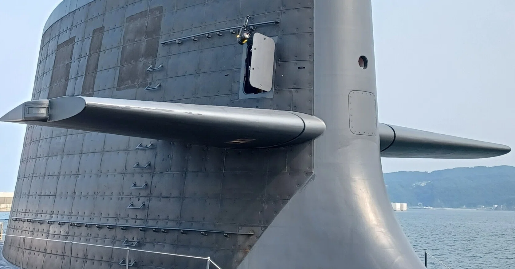 2024-77］最新鋭の潜水艦「じんげい」を見学した｜岩手県立 種市高等
