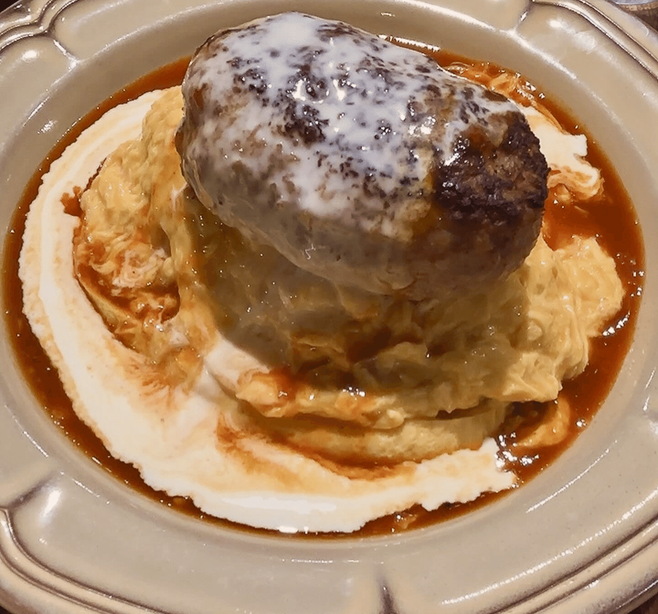 並んででも食べたい！】ESPRESSO D' WORKS yellowの絶品オムライス｜ぽむ