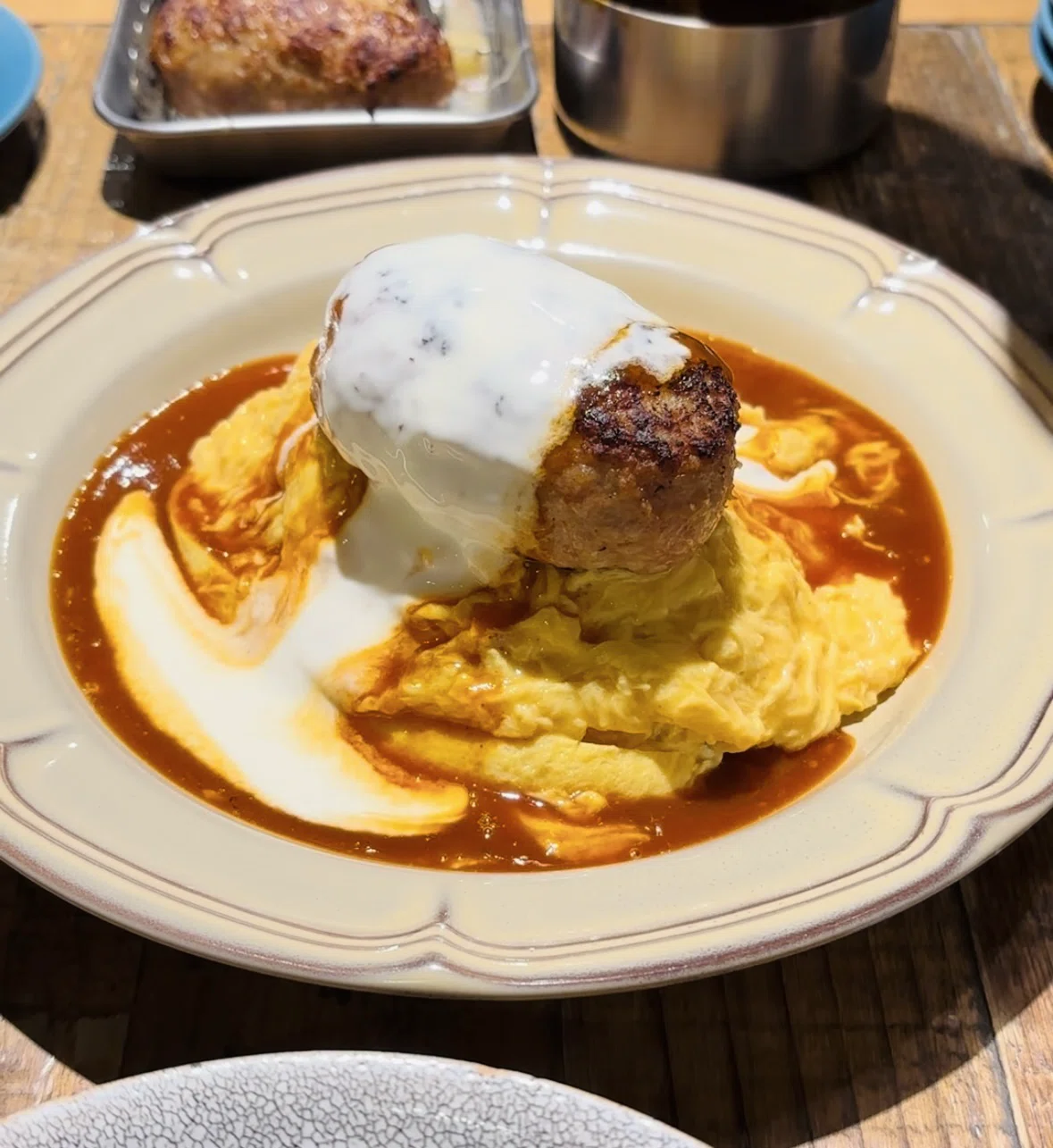並んででも食べたい！】ESPRESSO D' WORKS yellowの絶品オムライス｜ぽむ