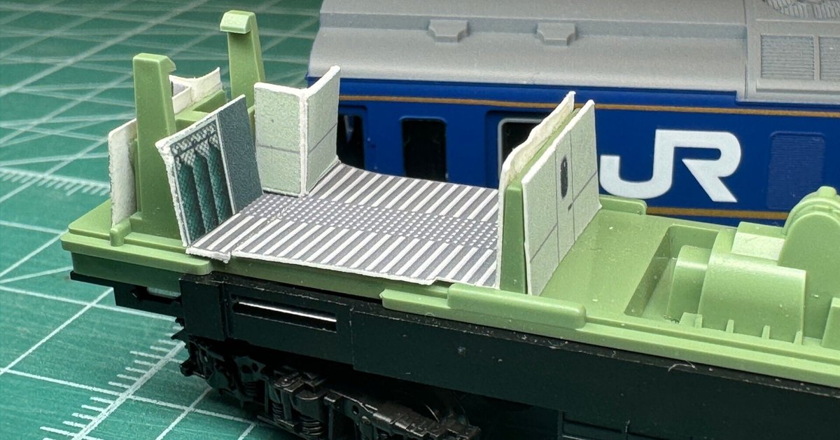 3032 北斗星 電源車「カニ24-500（北）」内装クラフトシート取付