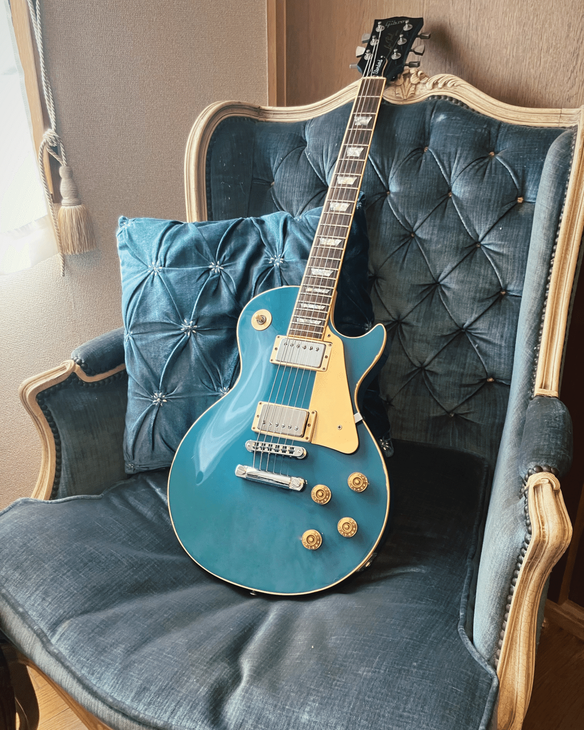 Gibson Les Paul Standard Baham Blueを手に入れました🇧🇸｜mry_00