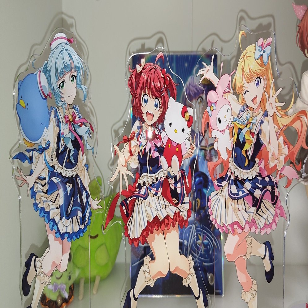 フィギュア・アクスタ用の棚を設置した｜カメヤマ