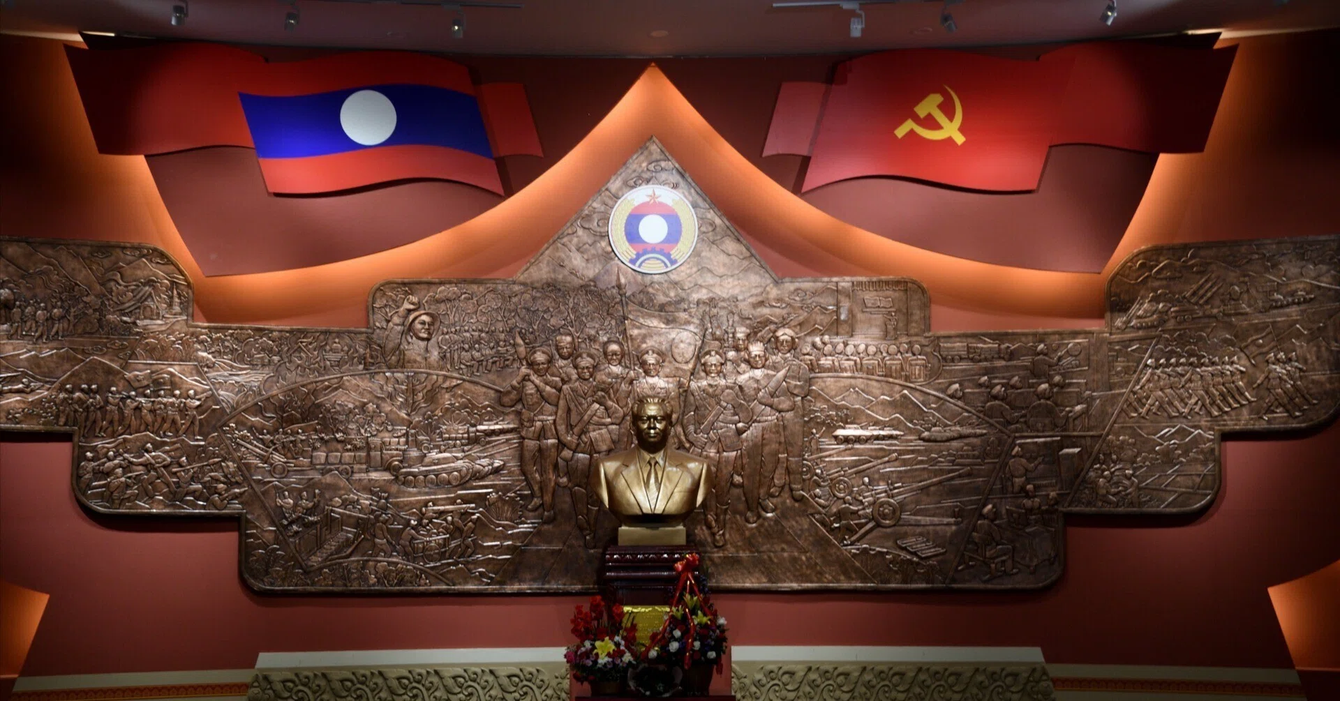 ラオス人民軍歴史博物館｜鹿