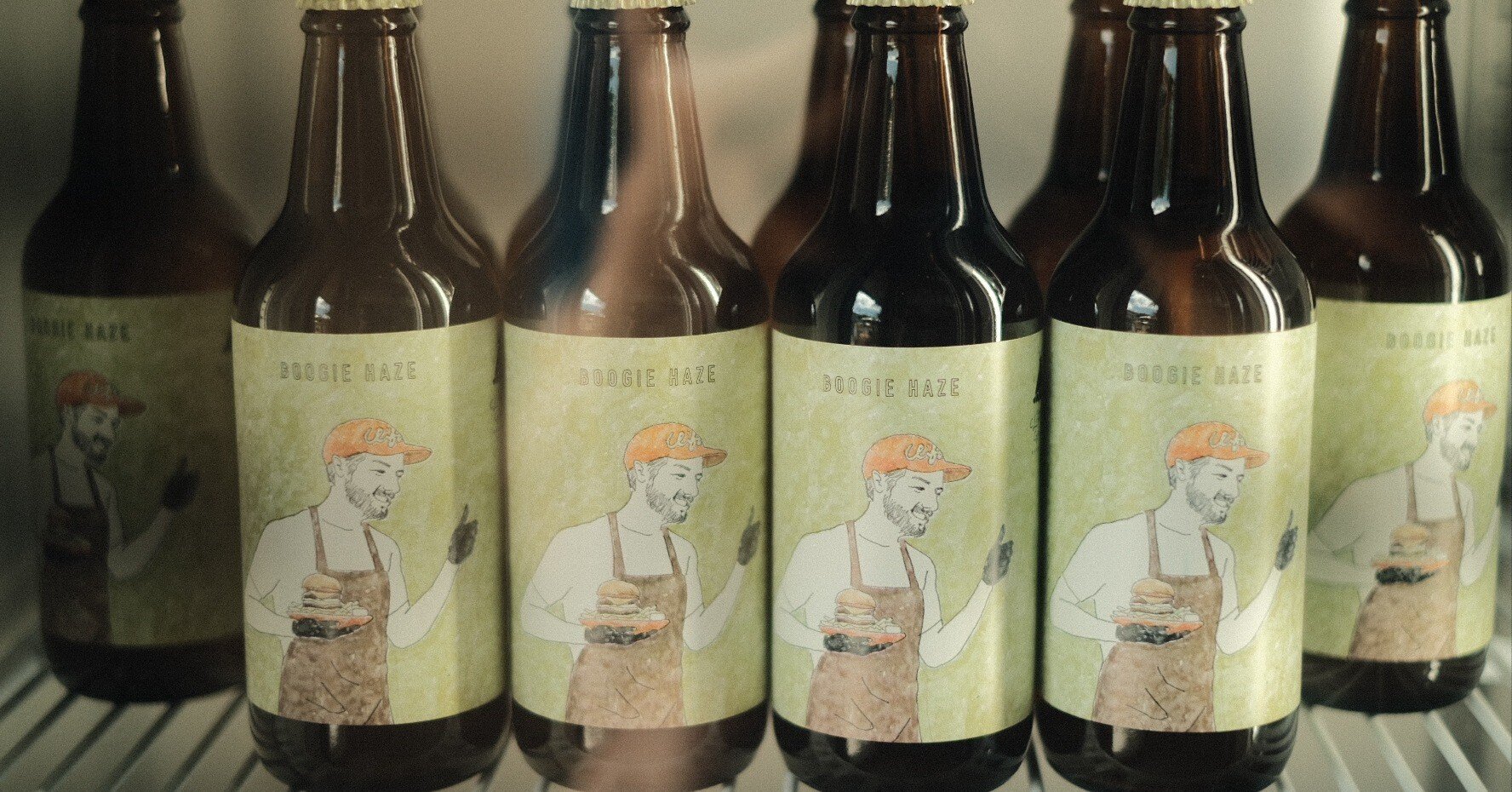 沖縄本島中部にあるビアブリュワリー。パブも併設されたお店ではビール