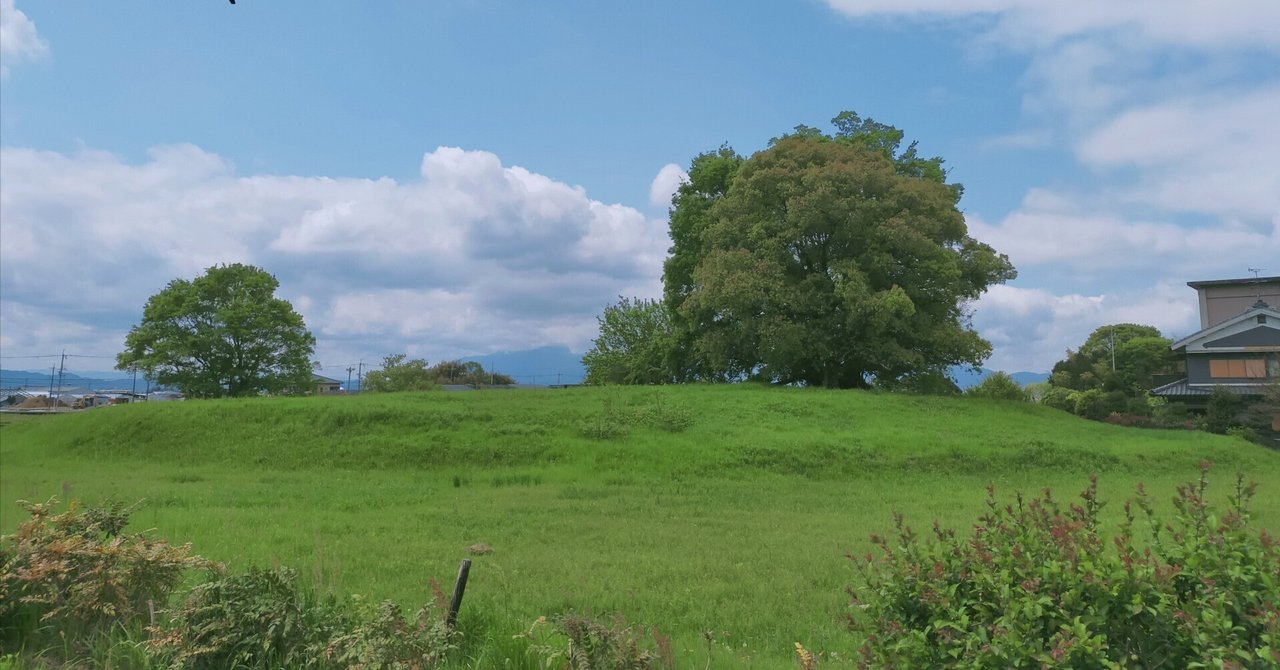 古墳を訪ねる② 古墳時代の始まり 纒向古墳群｜キキ
