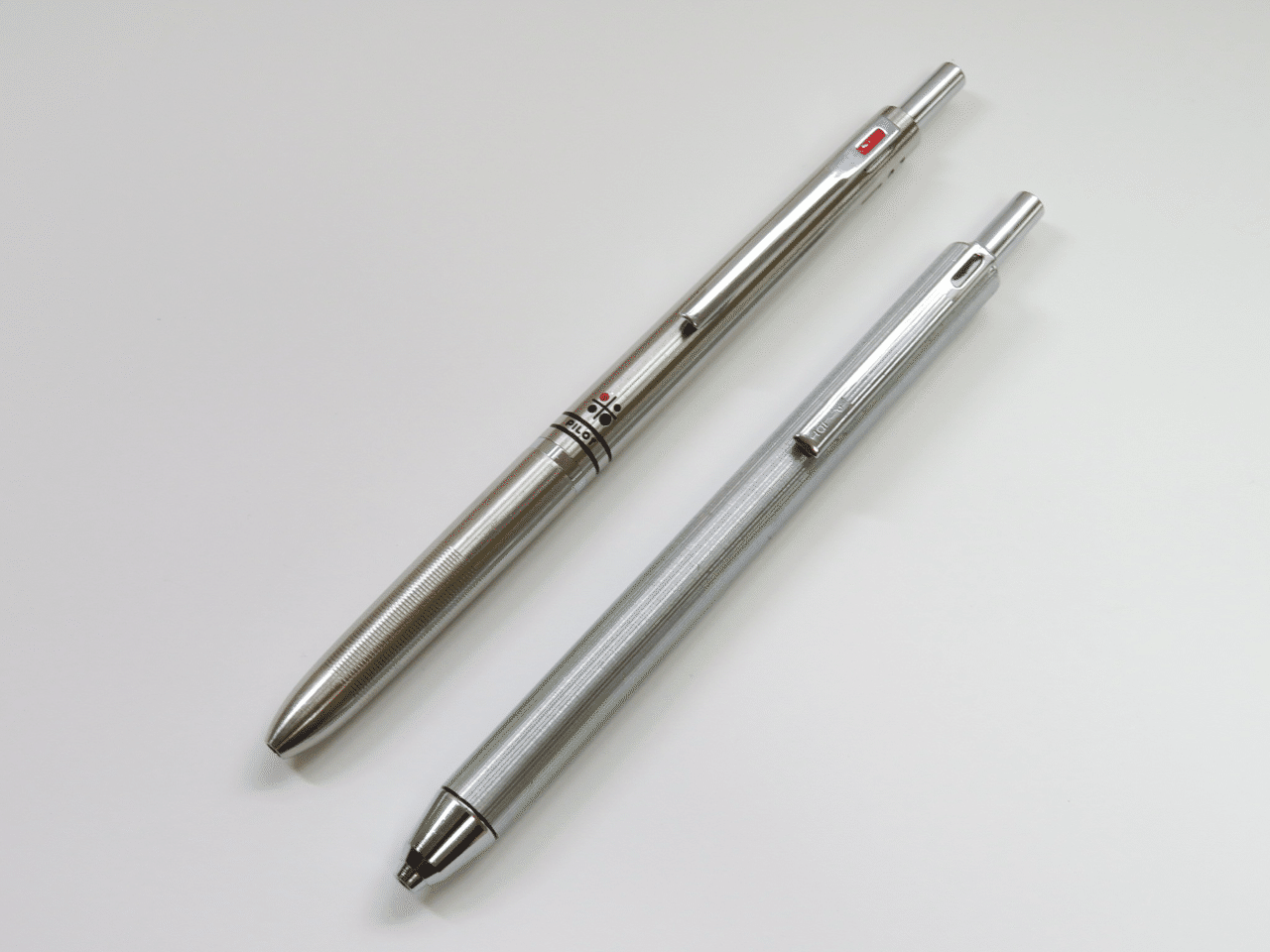 N-2789【11-21】□ PILOT パイロット ホソブト ボールペン 振り子式