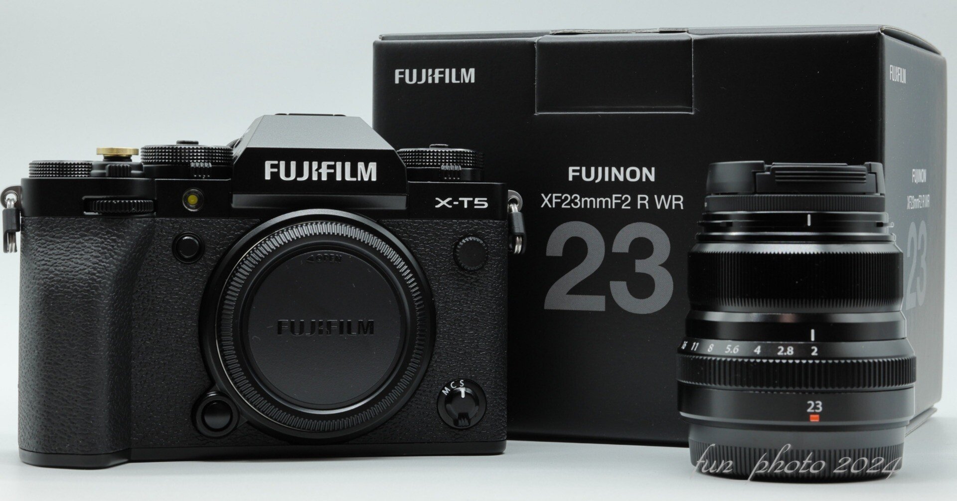 Fujifilm X-T5 ミラーレスカメラ XF23mmF2レンズ付き(美品) 写真機”であることにこだわった小型軽量ミラーレス「FUJIFILM X-T5」を