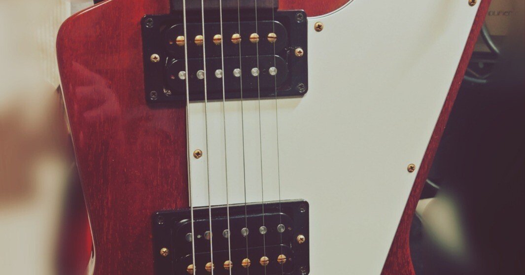 変形ギターって何であんなに魅力的なんですか？｜CANDY MAN(exINNOSENT