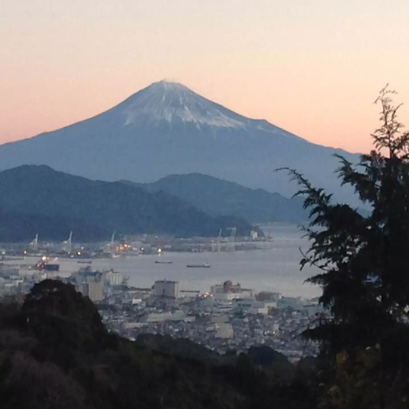 山登☆アキ