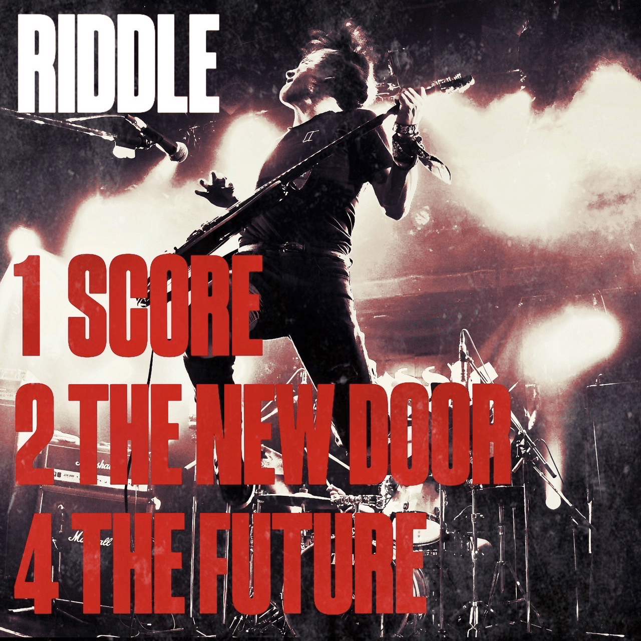 1 SCORE, 2 THE NEW DOOR, 4 THEFUTURE」ボーカルによる解説