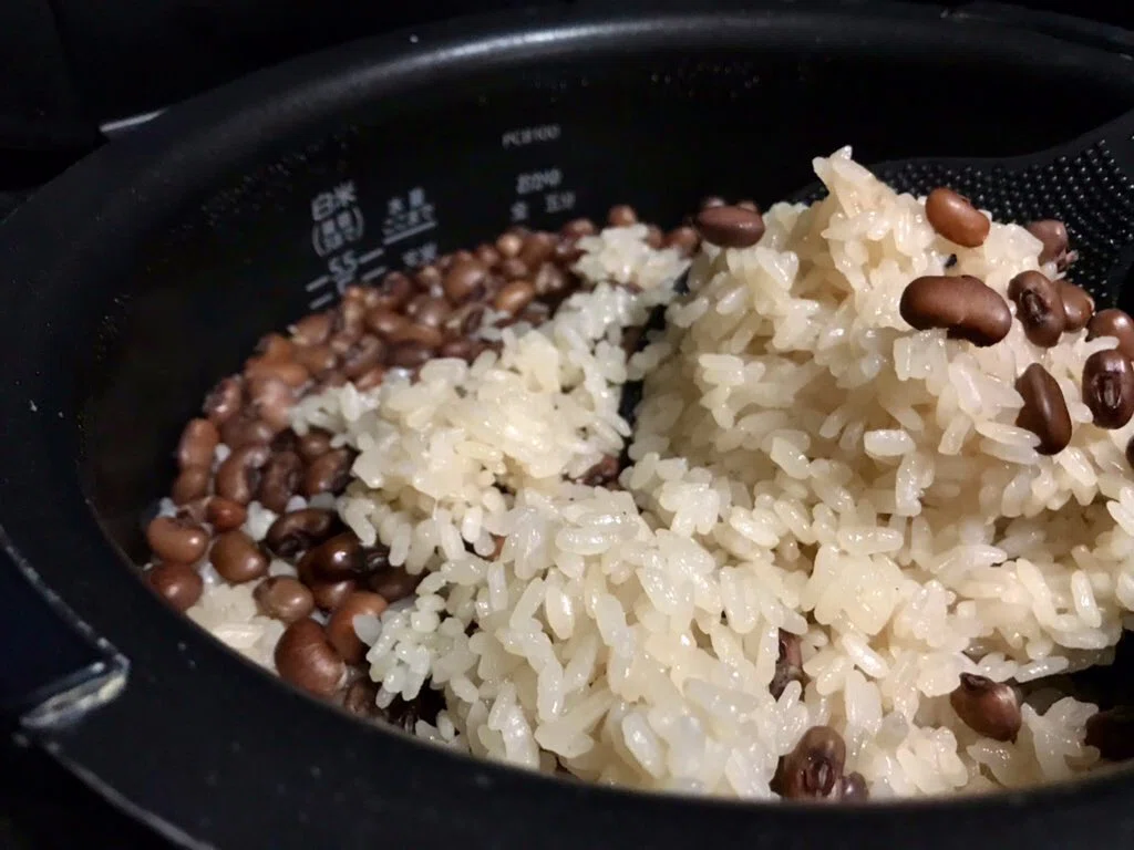めでたくなくても赤飯を‐赤飯三部作‐｜マツダミキヲ 料理人