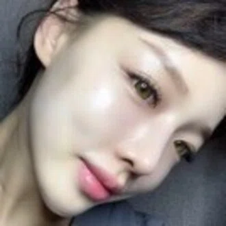 紫苑（しおん）★ 奇跡を呼ぶスピリチュアルメソッド ✨フォローで運気UP✨