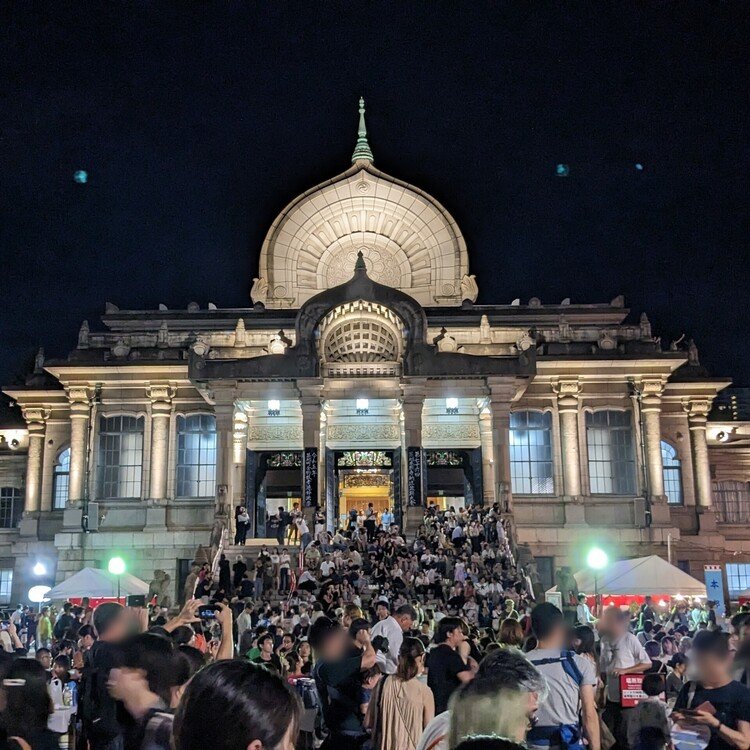 週末に行きたいお祭り
https://j-matsuri.com/tsukijihonganjibonodori/
国の重要文化財を背にして踊るフォトジェニックな盆踊り。
#東京都
#中央区
#7月 
#8月
#まつりとりっぷ #日本の祭 #japanese_festival #祭 #祭り #まつり #祭礼 #festival #旅 #travel #Journey #trip #japan #ニッポン #日本 #祭り好き #お祭り男 #祭り好きな人と繋がりたい #日本文化 #伝統文化