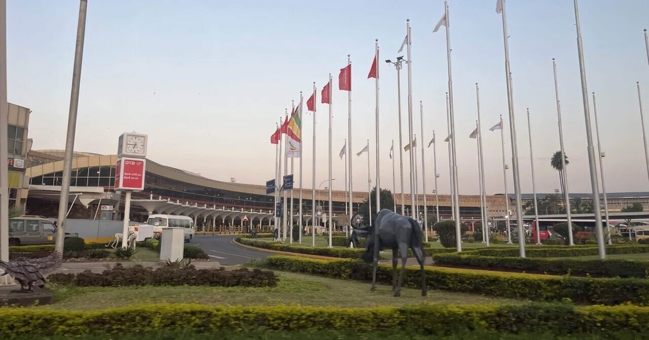 世界一周 day121【アフリカ最終国 ケニア上陸🇰🇪】~世界一周新婚旅行~｜TK