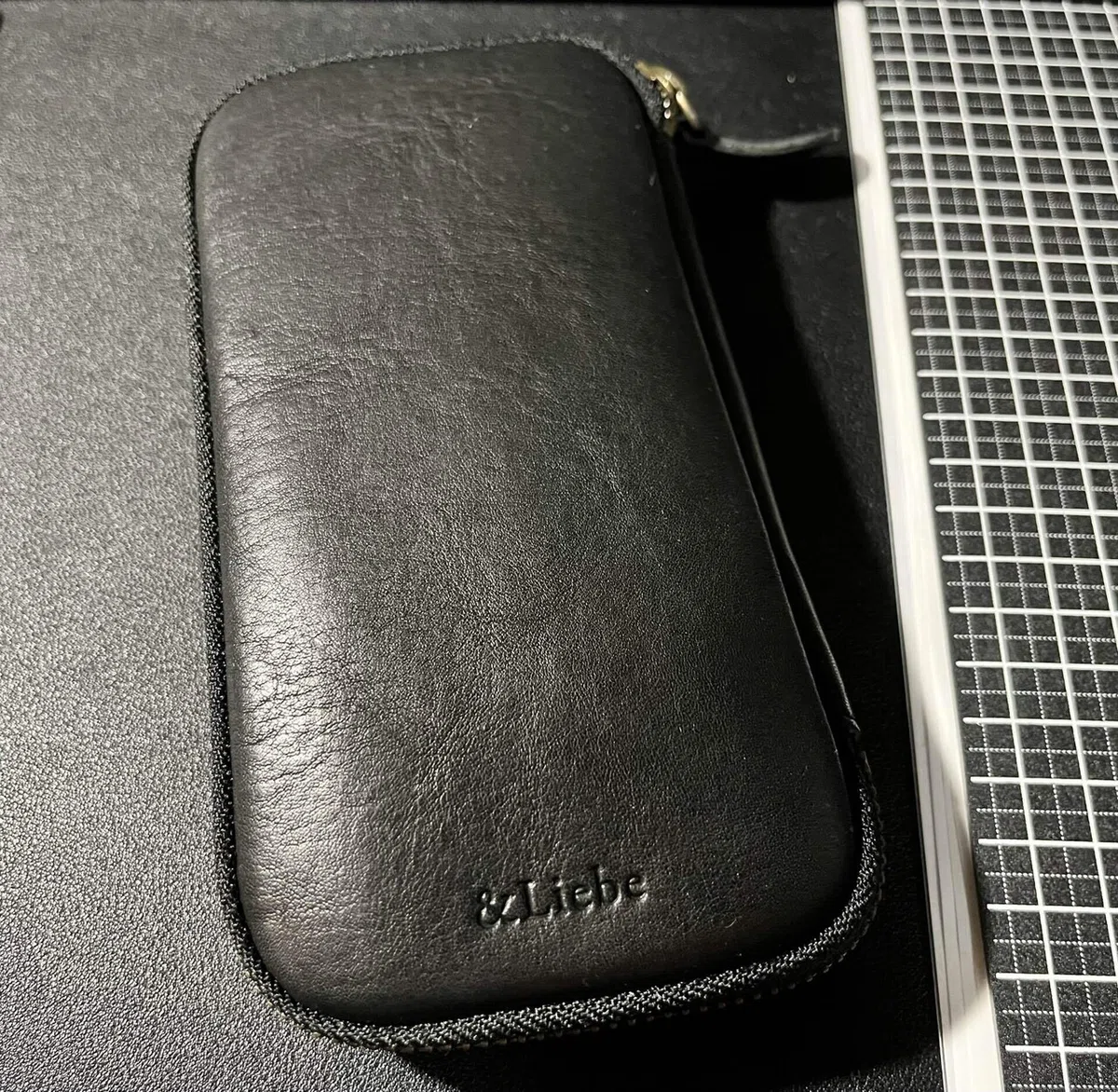 &Liebe 「文具にこだわる人のジップペンケース 栃木レザー」を買って 